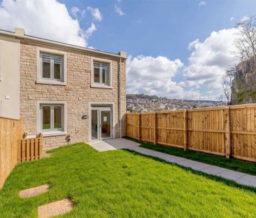 3 bedroom terraced house to rent - Photo 3