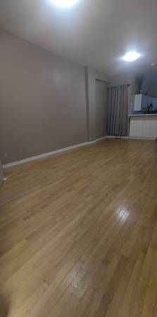 House for Rent in Leslieville - Photo 1