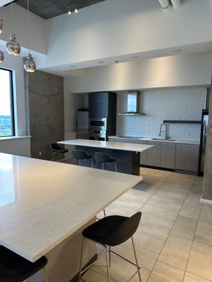 For Lease - 105 Champagne Avenue Unit# 1517, Dows Lake - Civic Hospital and Area, Ontario - Photo 1