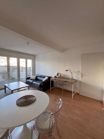 Location Appartement 2 pièces Meublé 42m² BREST 29200 - Photo 2