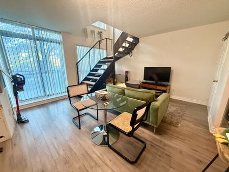 For Lease - 51 Baffin Court Unit# 303, Richmond Hill, Ontario - Photo 3