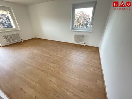 Neu sanierte 2-Zimmerwhg. im Grünen – mit Balkon & Garage! - Foto 3