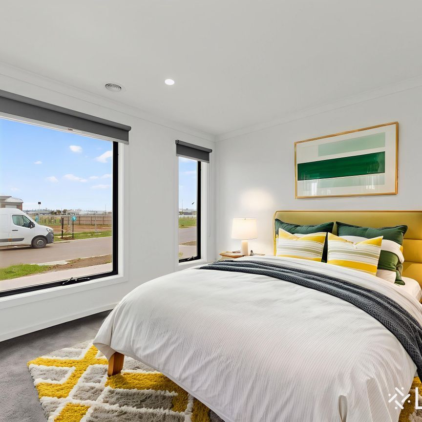 5 Newcastle Road, Rockbank VIC 3335 - House For Rent | Domain - Photo 1