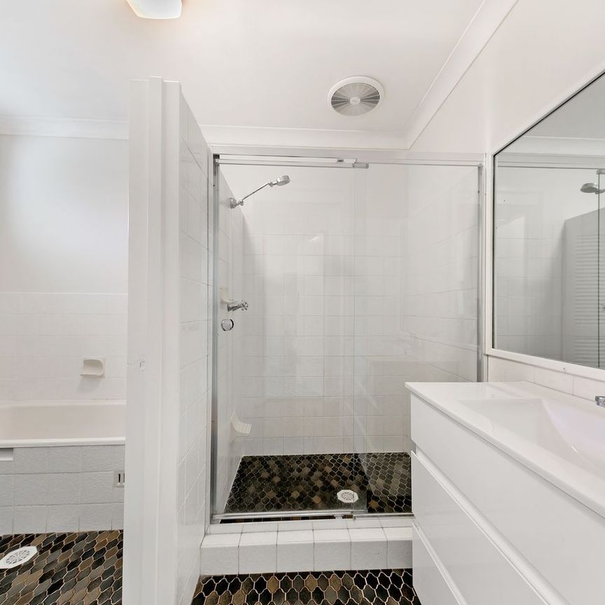 70A Kedumba Crescent, Turramurra - Photo 1