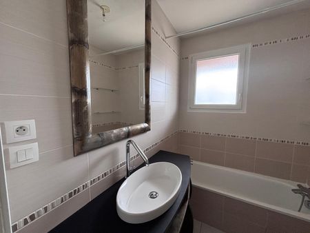 Location Appartement 2 pièces 51m² - Photo 4