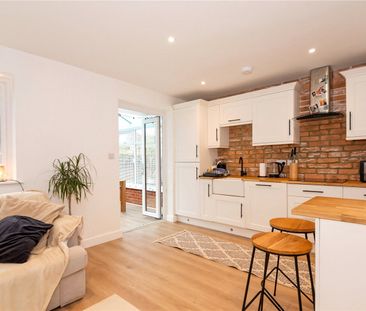 Colbeck, Church Crookham, Fleet, GU52 - Photo 5