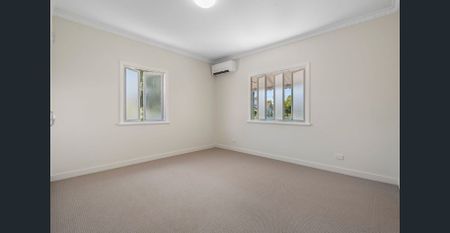 Renovated Home in Prime Sherwood Location - Photo 4