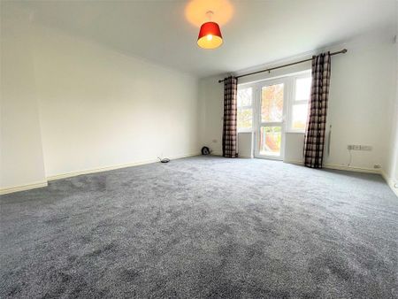 2 Bedroom House - Hall Drive, Fleet - Photo 5