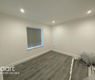 3 bedroom apartment to rent - Photo 4