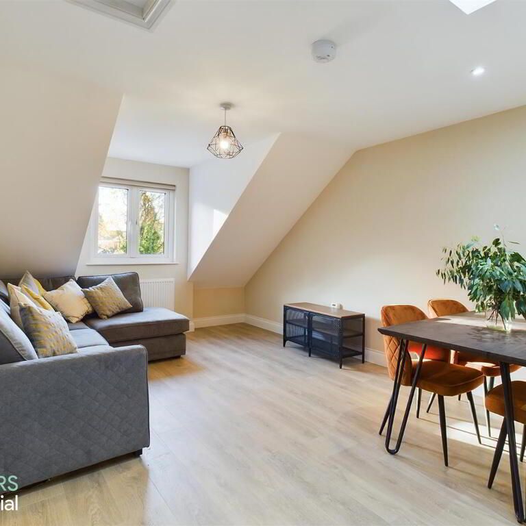 Apt 5, 14 Windsor Avenue, Belfast, BT9 6EE - Photo 1