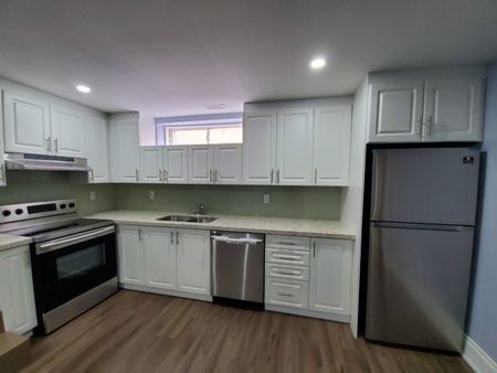 For Lease - 501 Queen Mary Drive Unit# Bsmt, Brampton, Ontario - Photo 2