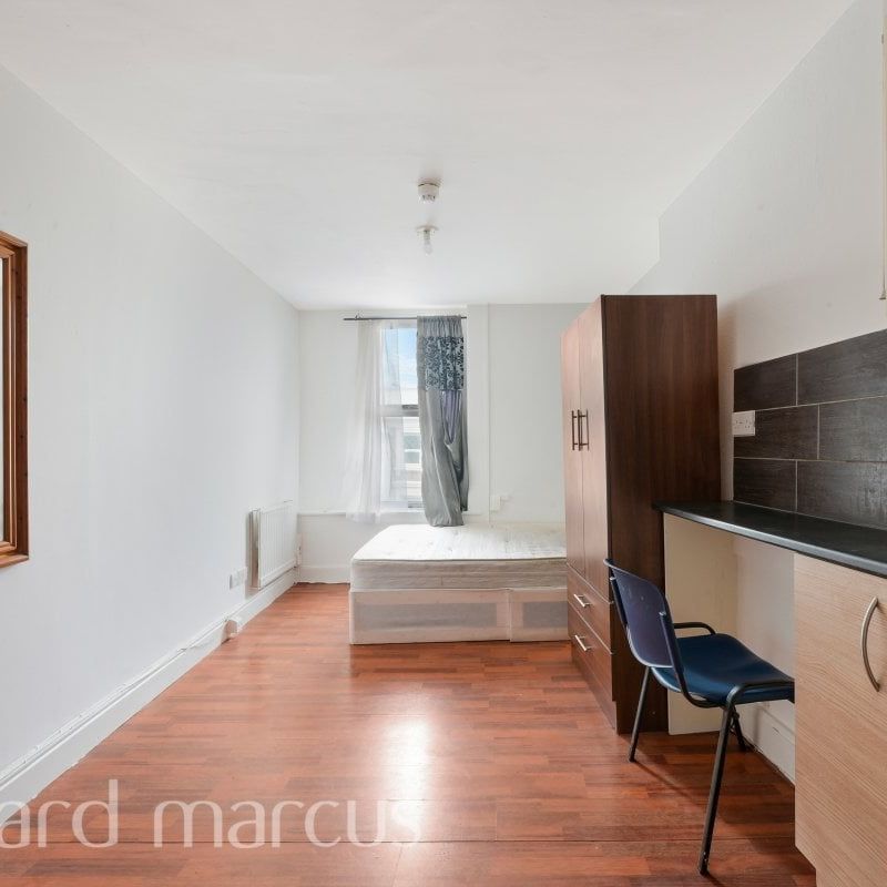 Camberwell Church Street - Photo 1