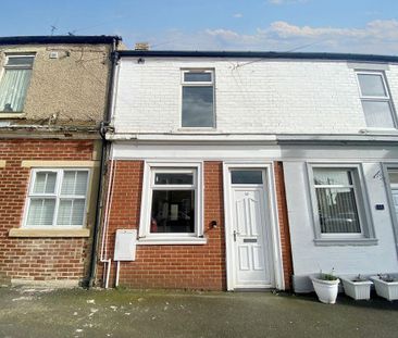 2 bed terraced house to rent in NE61 - Photo 2