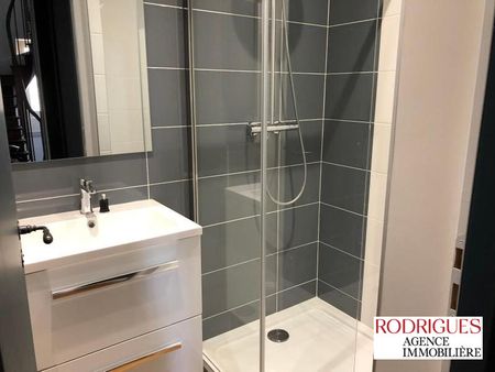 Location Appartement 16m² POITIERS 86000 - Photo 4