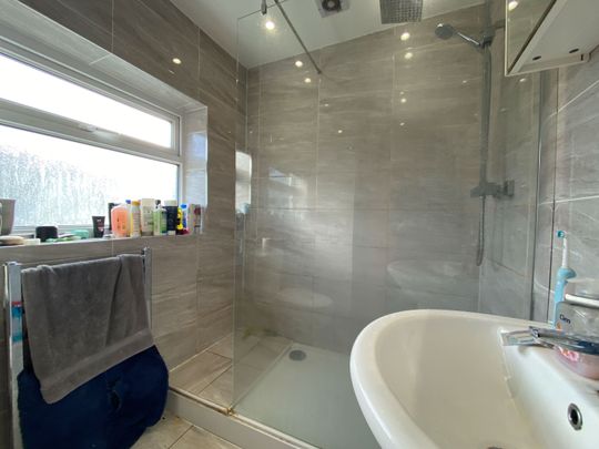 Llantrisant Street, Cathays - Photo 1