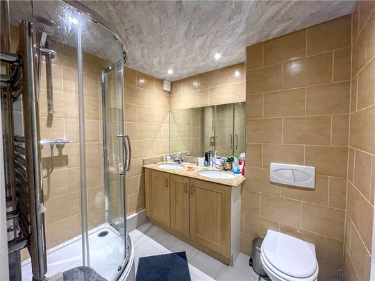 Nightingale Shott, Egham, Surrey, TW20 9SX - Photo 1