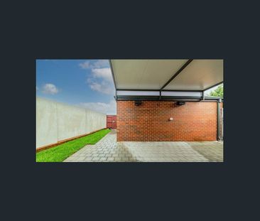 Low Maintenance Family Living in Prime Ellenbrook Location - Photo 6