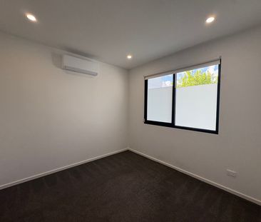 3/25 Eisenhower Street, Reservoir VIC 3073 - Photo 5