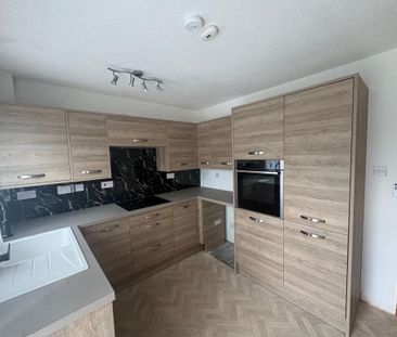 2 bedroom terraced house to rent - Photo 6