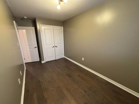 For Lease - 3320 Meadowgate Boulevard Unit# 70, London South, Ontario - Photo 5