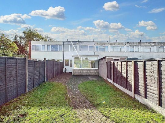 3 bedroom terraced house to rent - Photo 1