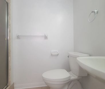 For Lease - 1150 Parkwest Place Unit# 409, Mississauga, Ontario - Photo 4