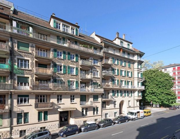 Charmilles - Joli appartement avec balcon - Photo 1