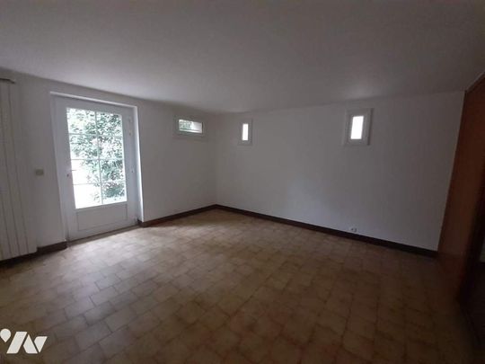 Maison d'habitation - Photo 1