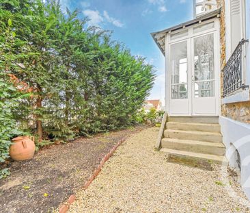 Tout savoir sur cette maison à Saint-Cloud - Photo 6