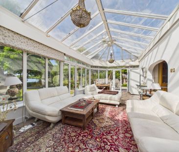 Station Road, Wraysbury, Berkshire,TW19 - Photo 2