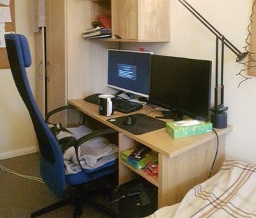 4 bedroom house share to rent - Photo 4