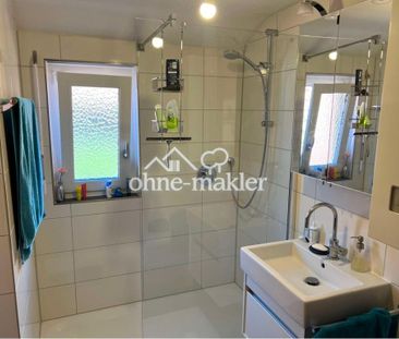 Helle, renovierte 2,5 Zimmer Dachgeschoss‑Wohnung (66 m²) in zentra... - Photo 3