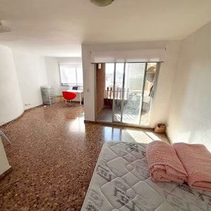 Avinguda Doctor Waksman, Valencia, Valencian Community 46006 - Photo 2