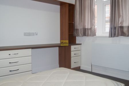 37 Hubert Road - Photo 2