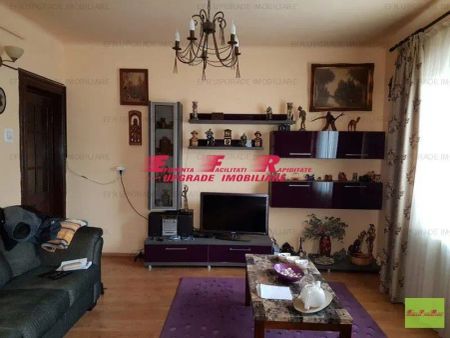 EFR UPGRADE - Casa cocheta (parter si curte) inchiriere zona str Gherghel - Domenii - Fotografie 3