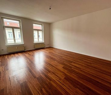 **Frisch sanierte 3-Zimmer-Wohnung in Bestlage am Karl-Heine-Kanal** - Photo 1