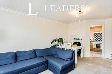 2 bedroom flat to rent - Photo 3