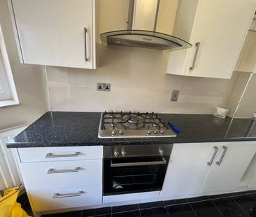 3 Bed Terraced House, Runnymede Road, B11 - Photo 6