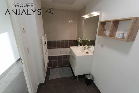Location Appartement 2 pièces 46m² LIMONEST 69760 - Photo 5