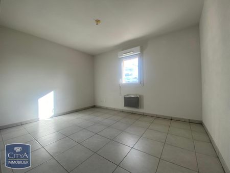 Location Appartement 3 pièces 59m² ARLES 13200 - Photo 4