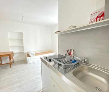 Location Appartement 1 pièce 14m² - Photo 1