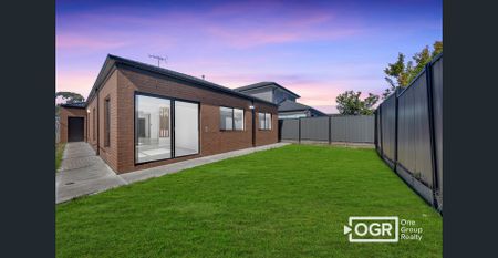 Discover Modern Elegance and Family Comfort in the Heart of Wollert! - Photo 5