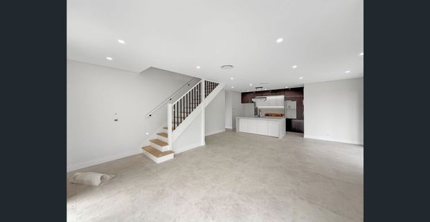 Spacious Family Home in Prime Marsden Park Location - Photo 1
