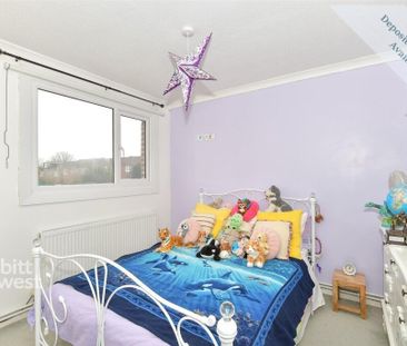 3 bedroom terraced house to rent - Photo 4