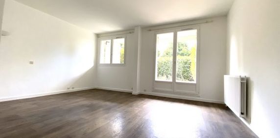 Studio Montigny-le-Bretonneux 35 m² - Photo 2