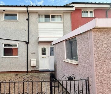 Terraced House to rent on - Photo 1