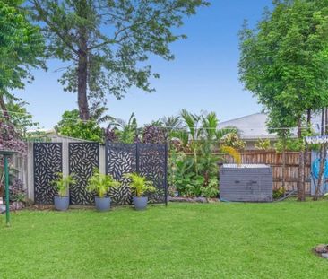 19 Albatross Street, Kewarra Beach QLD 4879 - House For Rent | Domain - Photo 1