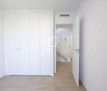 New build 4 Bedroom penthouse for rent in Ciudad de las Ciencias, V... - Photo 5