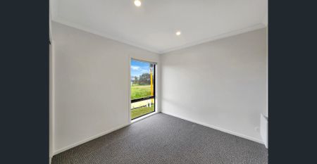 Brand New! - Photo 2