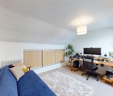 2 bedroom end of terrace house to rent - Photo 1